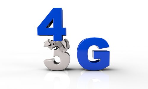 ข้อความ 4G ล้มลงและทำลายพื้นหลังสีขาว Textover 3G