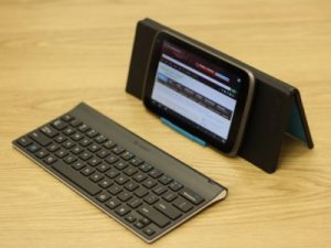 Wie verbinde ich eine Bluetooth -Tastatur auf Android?