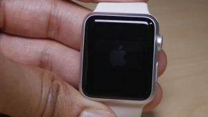Включение Apple Watch