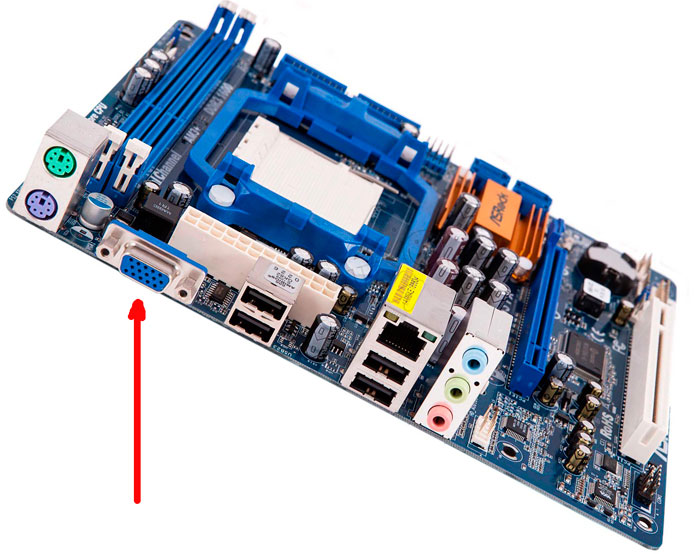 Figura 1. ¿Cómo determinar visualmente el modelo y el tipo de la tarjeta de video instalada?