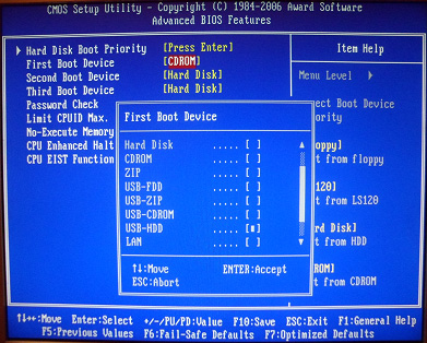 Figura 5. Come configurare diverse versioni del BIOS per l'installazione del sistema operativo con un'unità flash USB?