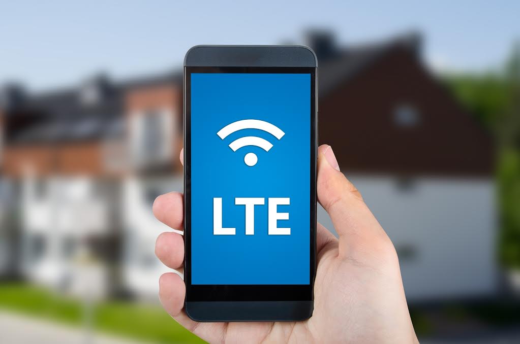 Image 3. What is the difference between 4G and LTE in the smartphone?